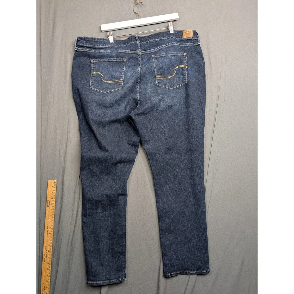 Levi‎ Strauss Signature Women's Mid Rise Straight Jeans Size 26 M 38 X 32